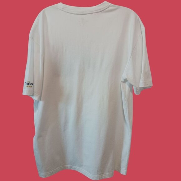 Shanghai Disney Resort T-Shirt With Skyline & Castle Design wht/blue/gold XLarge - Picture 2 of 15